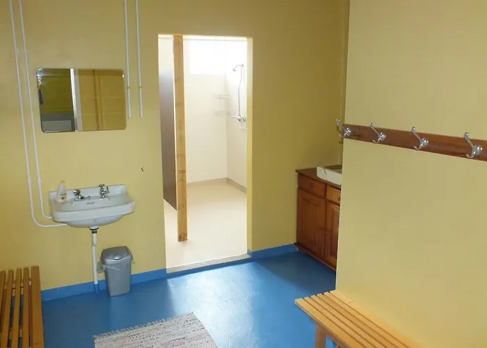 Henseid Skole דירה Hennseid